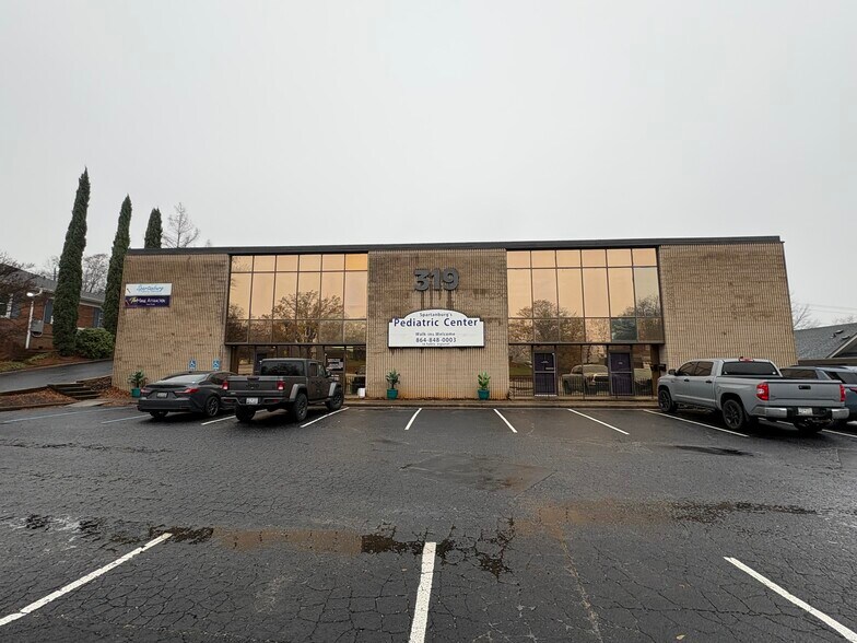 Primary Photo Of 319 N Pine St, Spartanburg Medical For Lease