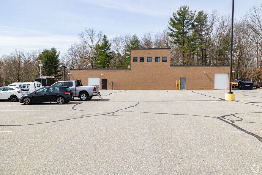 More Photos Of 3 Wall St, Hudson Flex For Sale