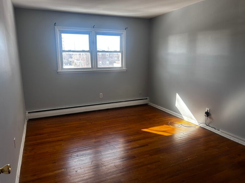 More Photos Of 407 Brick Blvd, Brick Apartments For Sale