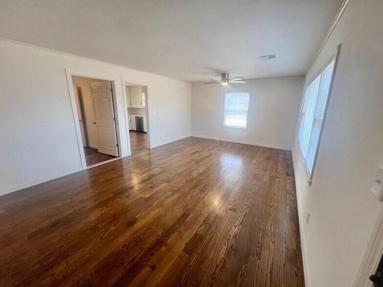 More Photos Of 409 W Washington St, Broken Arrow Land For Sale