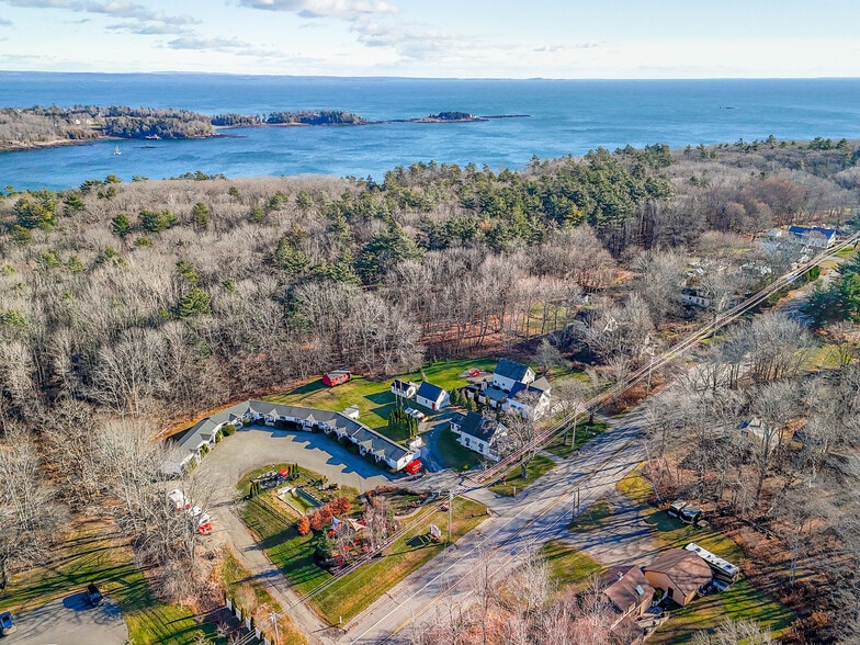Primary Photo Of 360 Commercial St, Rockport Hotel For Sale