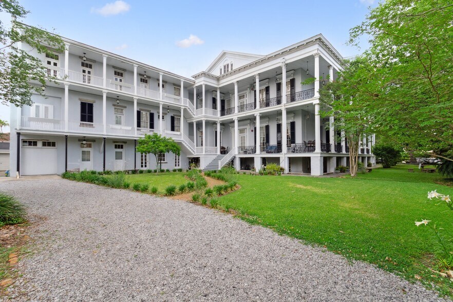 More Photos Of 1410 Jackson Ave, New Orleans Lodge Meeting Hall For Sale