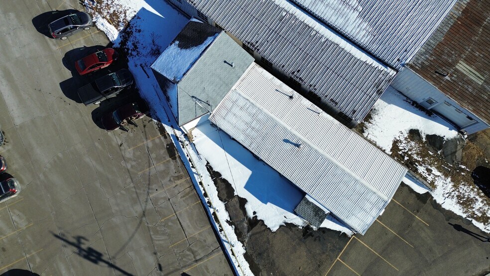 More Photos Of 317 Harrison Ave, Endicott Freestanding For Lease