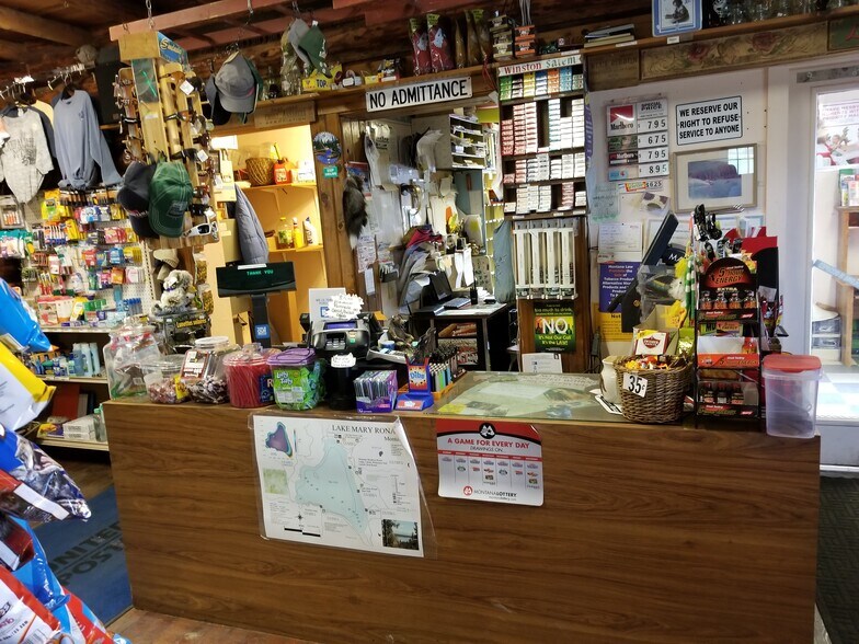 More Photos Of 22571 Highway 93, Rollins Convenience Store For Sale