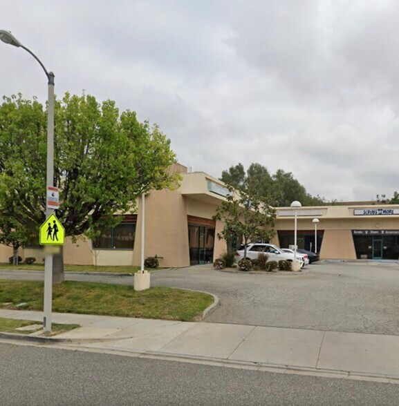 More Photos Of 2513 Tapo St, Simi Valley Unknown For Lease