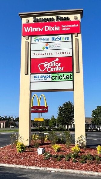 More Photos Of 6901-7145 N 9th Ave, Pensacola Unknown For Lease