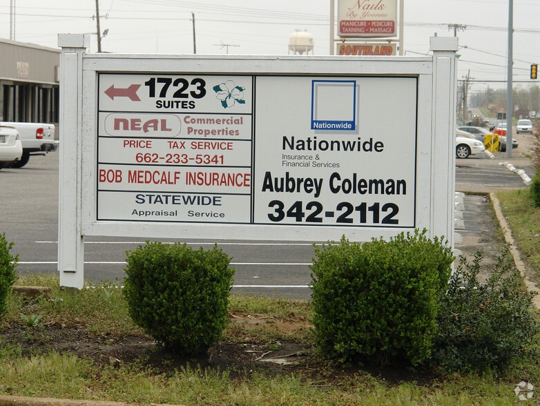 More Photos Of 1723-1755 Main St, Southaven Storefront Retail Office For Sale