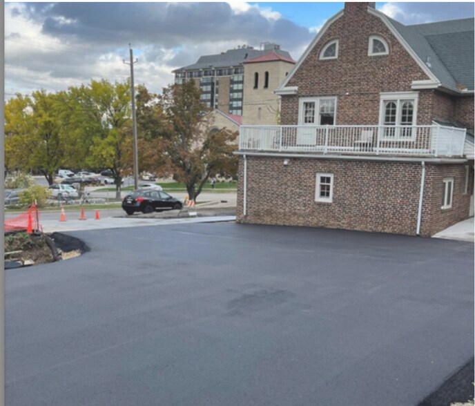 More Photos Of 303 6th Ave SW, Rochester Office Residential For Sale