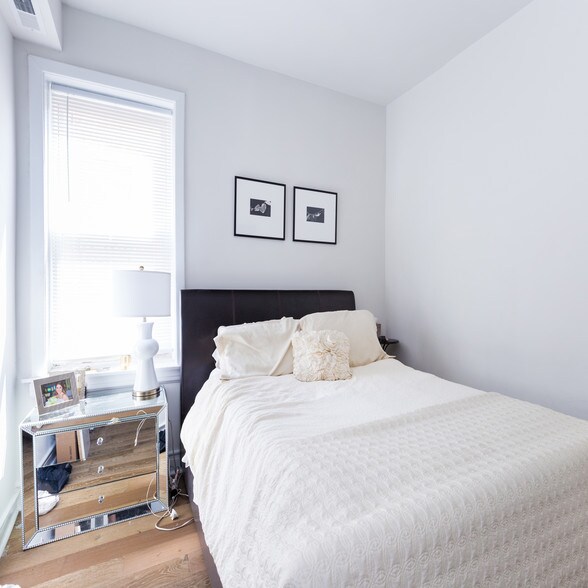More Photos Of 2535-2543 N California Ave, Chicago Apartments For Lease