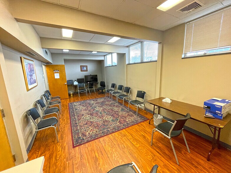 More Photos Of 4918 Locust Ln, Harrisburg Medical For Sale