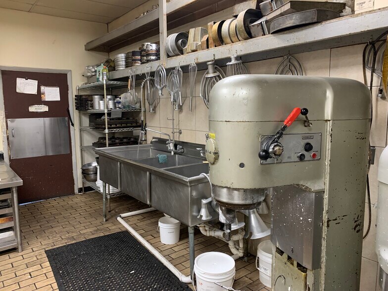 More Photos Of 233 Morton Ave, Folsom Freestanding For Sale