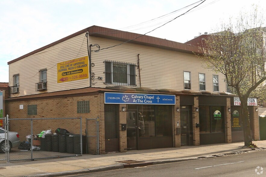 More Photos Of 6680 70th St, Middle Village Storefront Retail Residential For Lease