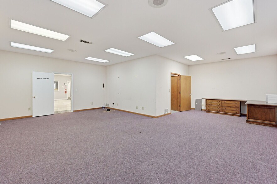 More Photos Of 476 Moreno Street St, Gainesville Distribution For Lease