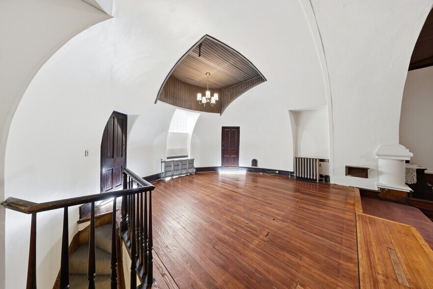 More Photos Of 4601 Almond st, Philadelphia Religious Facility For Sale
