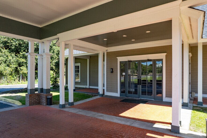 More Photos Of 8929 Old Number Six Hwy, Santee Hotel For Sale