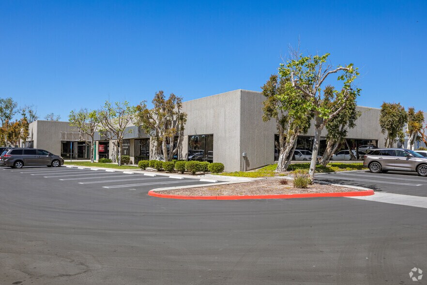 More Photos Of 900 Lane Ave, Chula Vista Office For Lease
