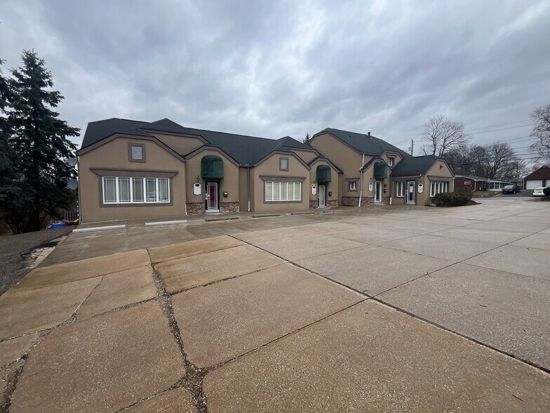 More Photos Of 2259 Whipple Ave NW, Canton Office For Sale