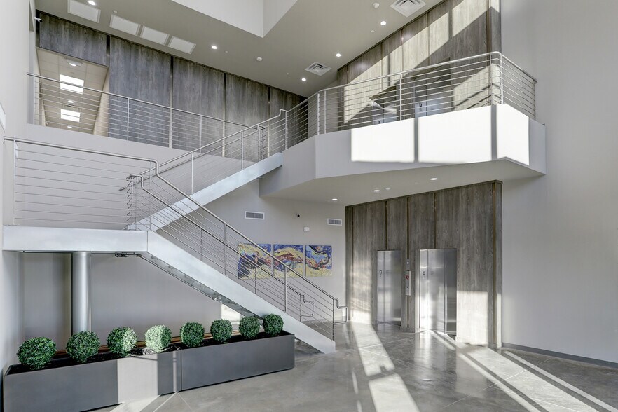 More Photos Of 13009 Gulf Commerce Dr, Houston Medical For Lease