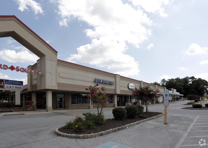 More Photos Of 321-355 N 3rd St, Oxford General Retail For Lease