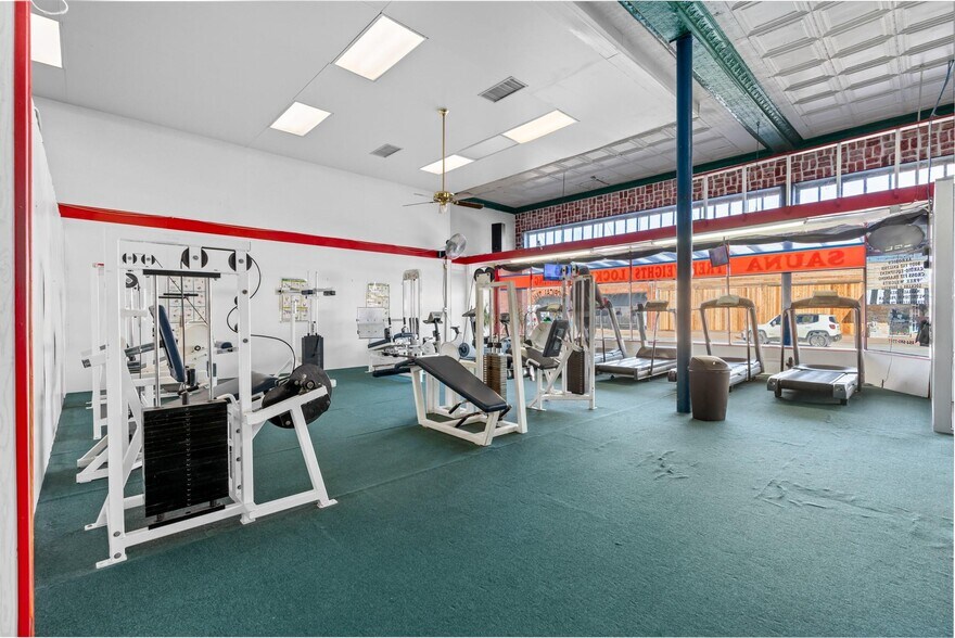 More Photos Of 110 E Franklin St, Hillsboro Health Club For Sale