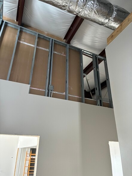 More Photos Of 101 Scates Rd, Gilbert Warehouse For Sale