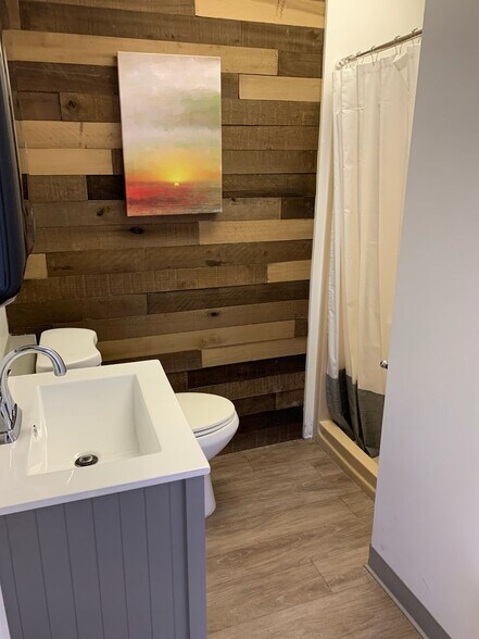 More Photos Of 6 A St, Derry Manufacturing For Lease