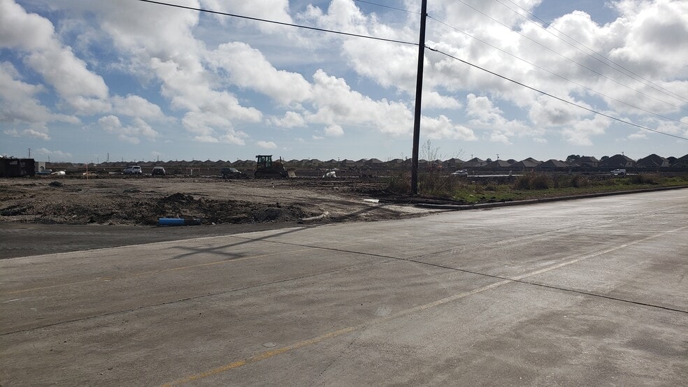 More Photos Of Century Blvd @ Central Parkway, Texas City Land For Sale