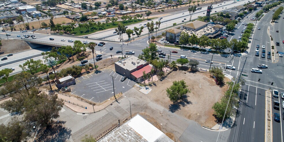 More Photos Of 3841 Hamner Ave, Norco Bar For Sale