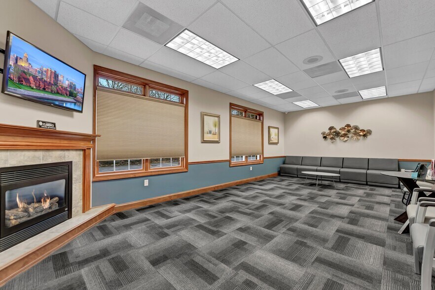 More Photos Of 9097 Main St, Clarence Medical For Lease