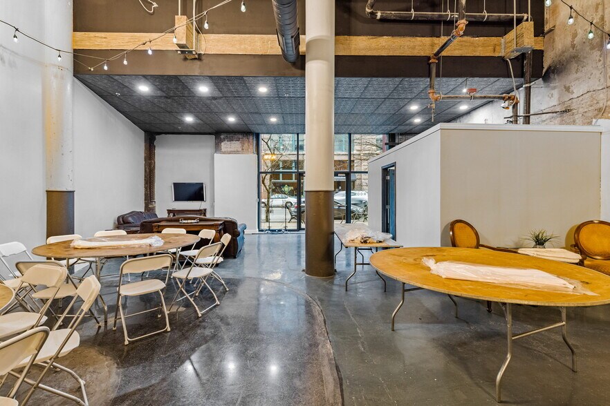 More Photos Of 1013-1015 Washington Ave, Saint Louis Apartments For Sale