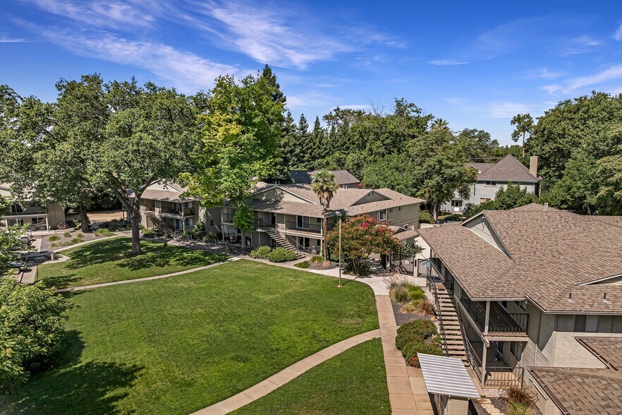 More Photos Of 721 W 11th St, Chico Apartments For Sale