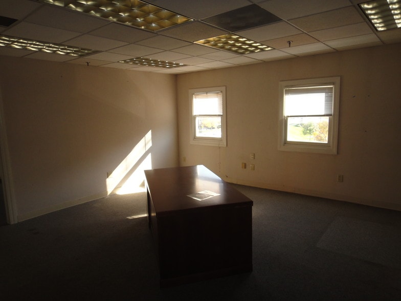 More Photos Of 1 Park St, Norwalk Loft Creative Space For Lease