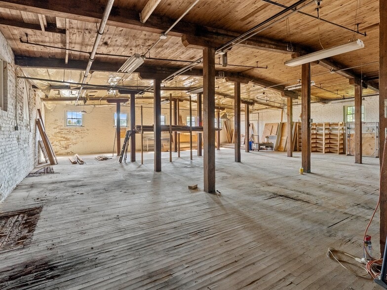 More Photos Of 1223 New York Ave, Sheboygan Industrial For Sale
