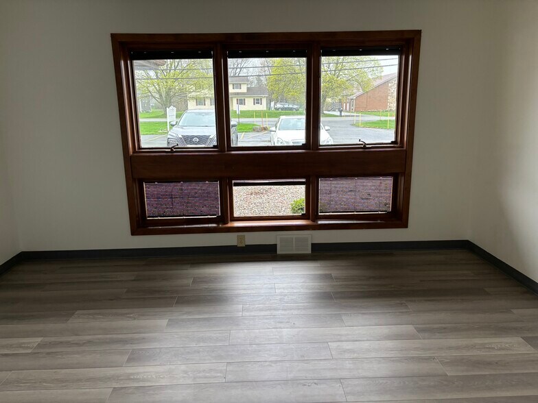 More Photos Of 1024 Hilton Parma Rd, Hilton Medical For Lease
