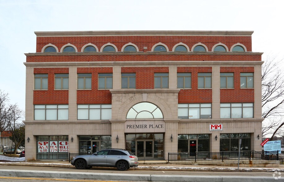 More Photos Of 127 N Walnut St, Itasca Office Residential For Lease