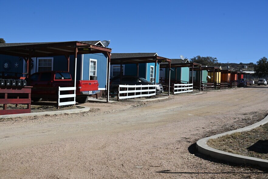 More Photos Of 2008-2012 Fisher St, Goldthwaite Manufactured Housing Mobile Home Park For Sale