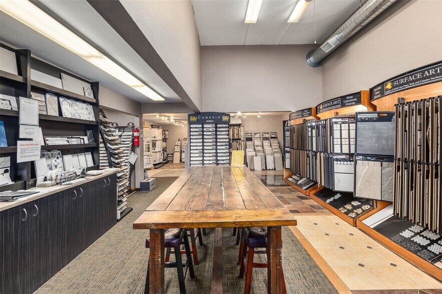 More Photos Of 542 Main St, Edmonds Freestanding For Sale