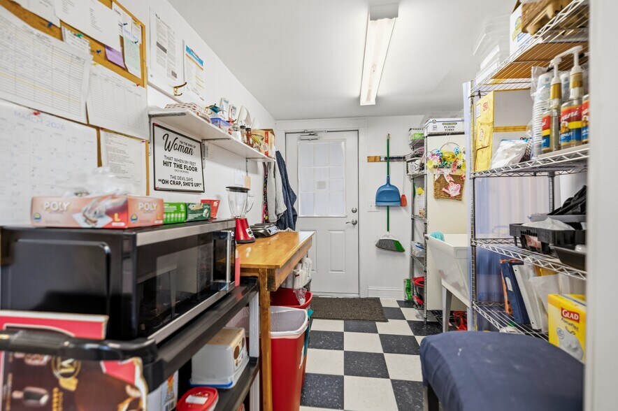 More Photos Of 1107 McKelvey Rd, Pelzer Restaurant For Sale