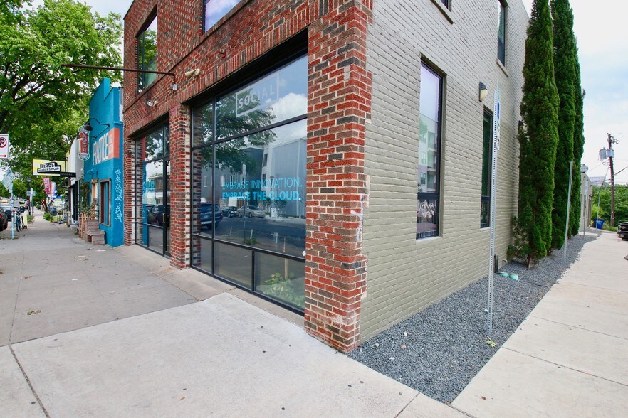 More Photos Of 1101 E 6th St, Austin Loft Creative Space For Lease