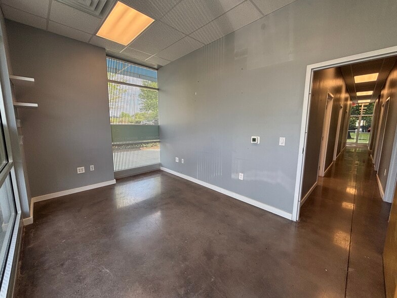 More Photos Of 2538-2546 Somerset Center Dr, Winston-Salem Storefront For Lease
