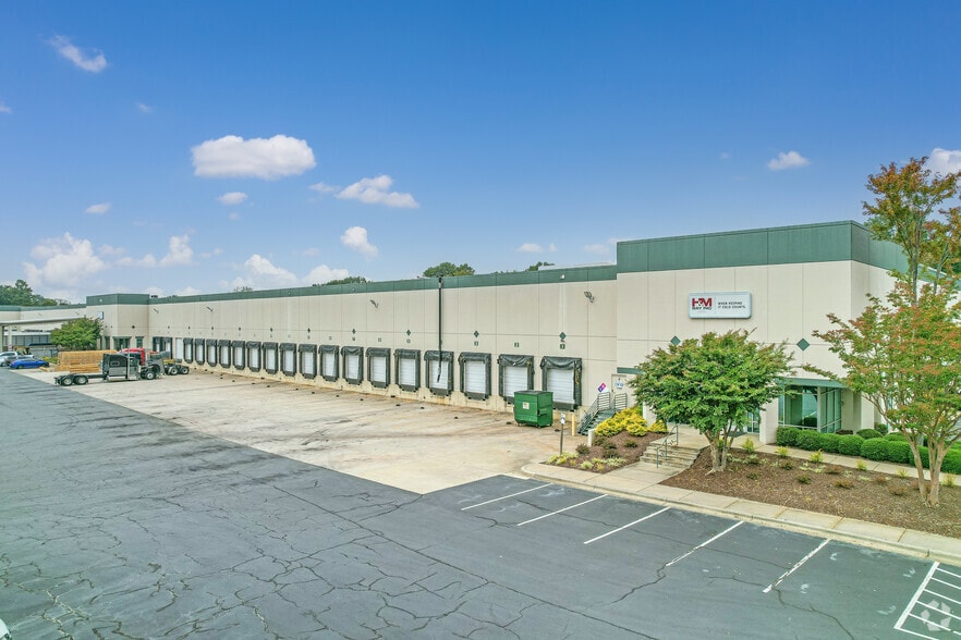 Primary Photo Of 9310 D Ducks Ln, Charlotte Warehouse For Lease