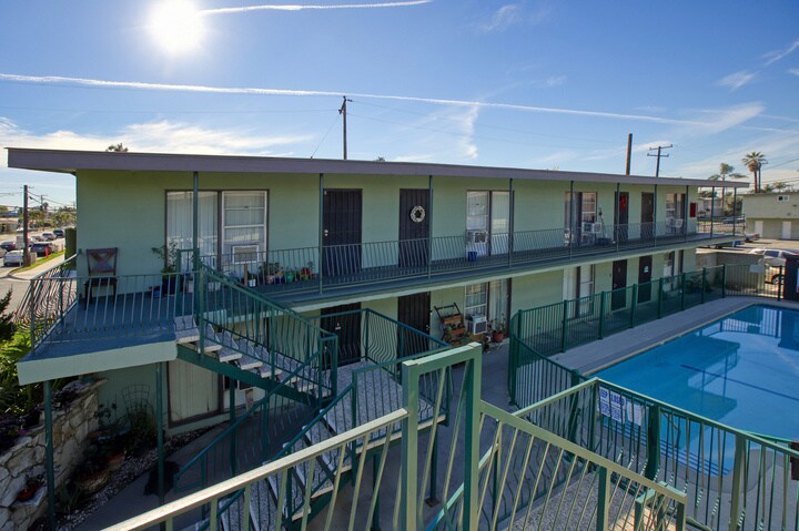More Photos Of 11523-11529 Old River School Rd, Downey Apartments For Sale