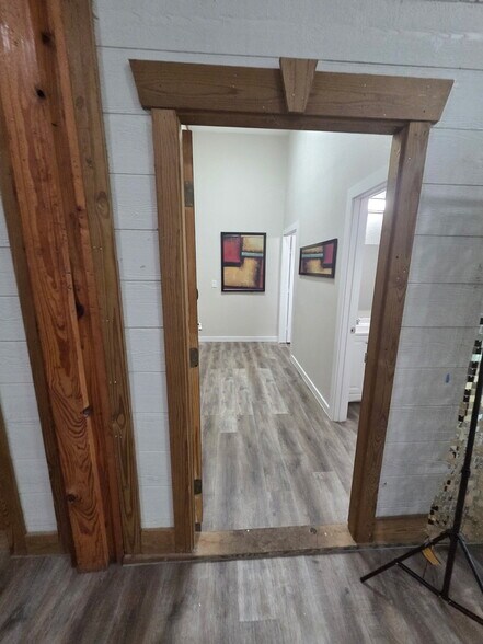 More Photos Of 11457 Dennis Rd, Dallas Apartments For Lease