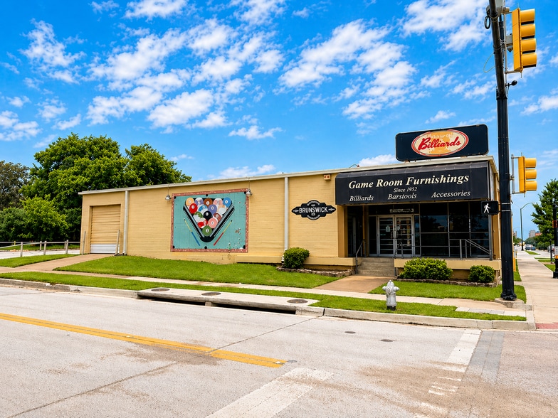 Primary Photo Of 2312 Montgomery St, Fort Worth Storefront Retail Office For Lease