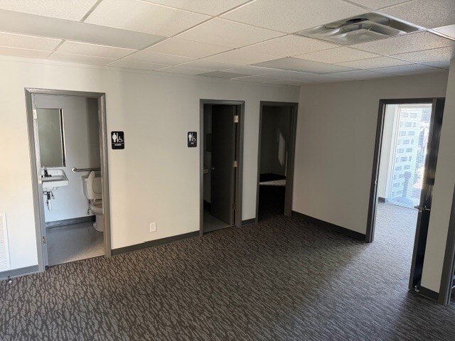 More Photos Of 440-490 Great Southwest Pky SW, Atlanta Warehouse For Lease