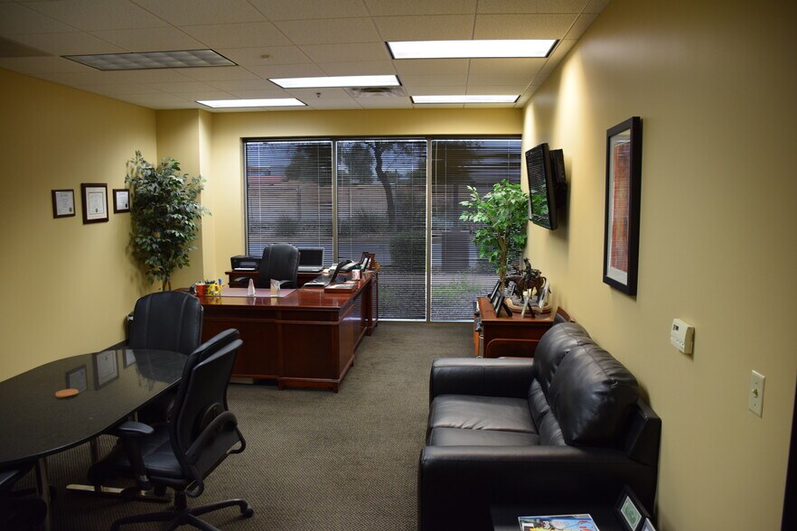 More Photos Of 8980 E Raintree Dr, Scottsdale Office For Lease