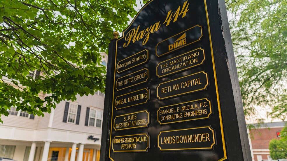 More Photos Of 414 Main St, Port Jefferson Office For Lease