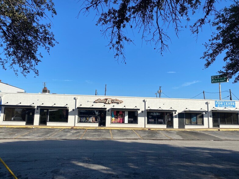 Primary Photo Of 5922-5932 Curzon Ave, Fort Worth Storefront For Lease