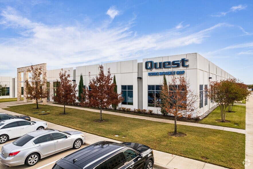 Primary Photo Of 3481 Plano Pky, The Colony Office For Lease