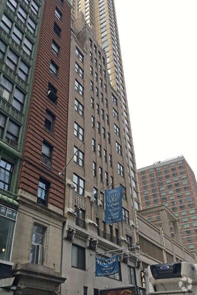 More Photos Of 254 W 54th St, New York Loft Creative Space For Lease